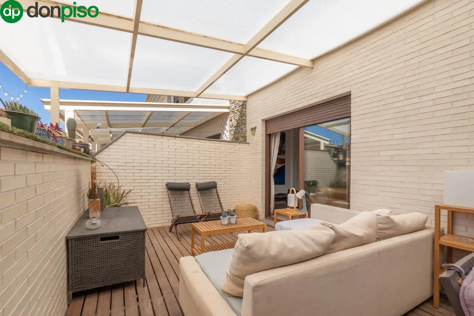 Terrasse von Einfamilien-Reihenhaus zum Verkauf in Granada mit Klimaanlage und Terrasse