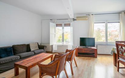 Living room of Flat for sale in  Barcelona Capital  with Air Conditioner, Heating and Parquet flooring