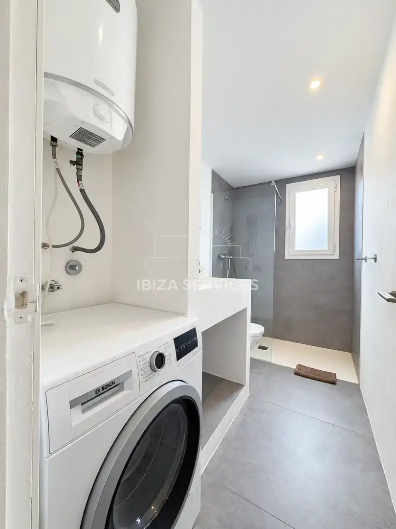 Appartamento con piscina in affitto a Marina Botafoc - Platja de Talamanca, imagen 8