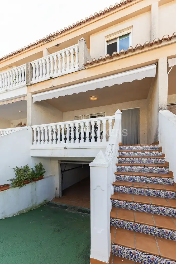 Exterior view of Houses for sale in Sueca  with Air Conditioner, Heating and Private garden
