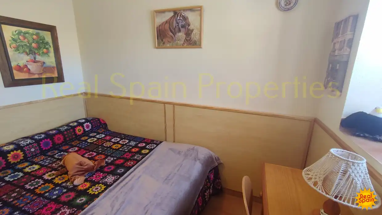 Habitación de Casa adosada en venta en María con Terraza, Balcón y Internet