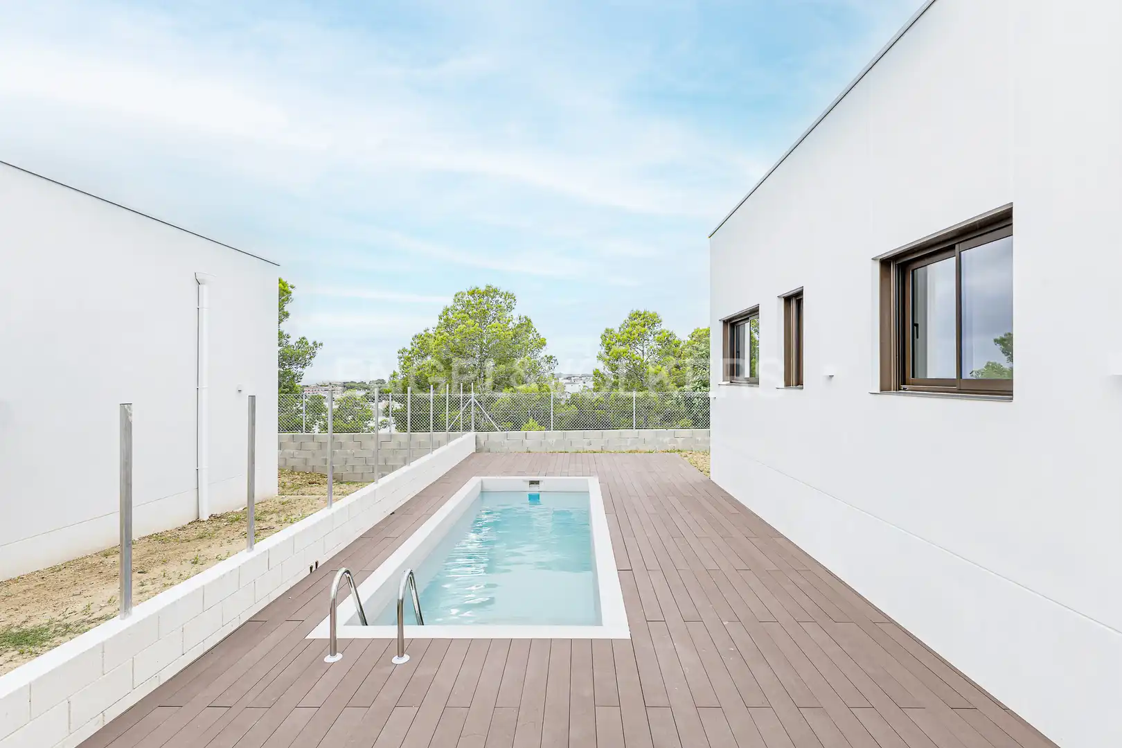 Swimming pool of Houses for sale in El Vendrell  with Air Conditioner, Heating and Private garden