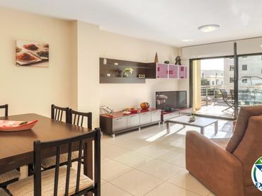 Appartement compact avec piscine à vendre à Carrer de Joanot Martorell