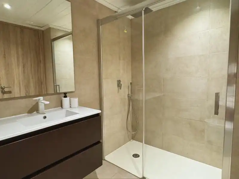 Bany de Apartament de lloguer en Nueva Andalucía
