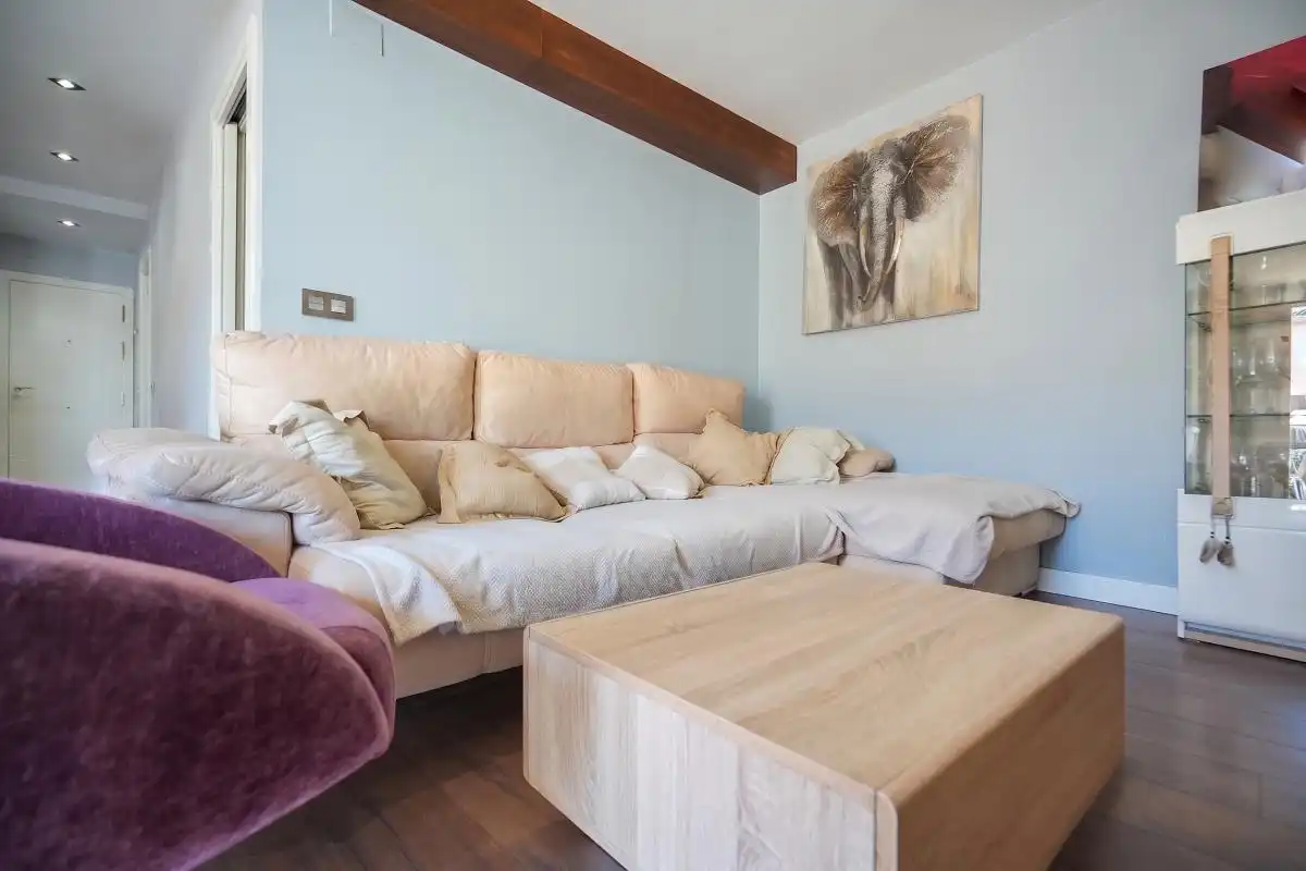 Sala de estar de Dúplex en venta en Alcalá de Henares con Aire acondicionado, Calefacción y Terraza