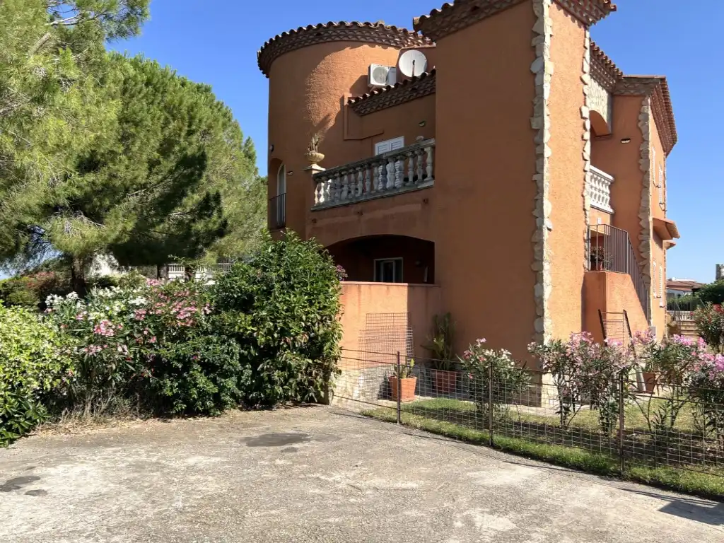 Exterior view of Flat for sale in Torroella de Fluvià  with Air Conditioner