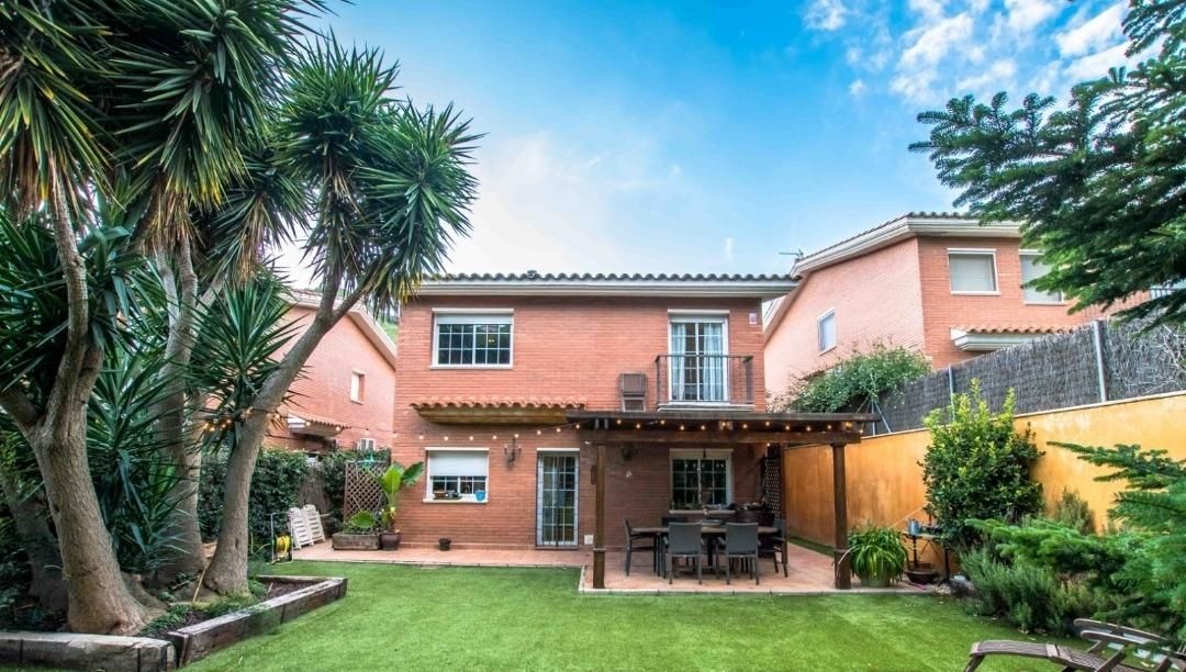 Jardín de Casa o chalet en venta en Cabrera de Mar con Calefacción y Terraza