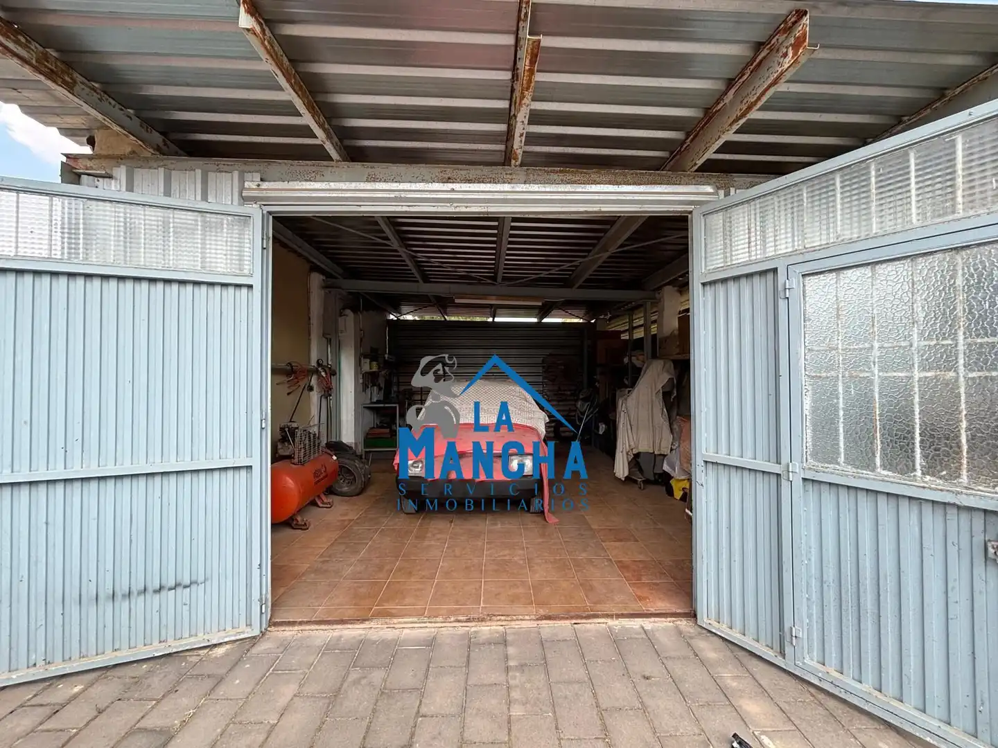 Vista exterior de Casa o xalet en venda en Albacete amb Aire condicionat, Jardí privat i Traster