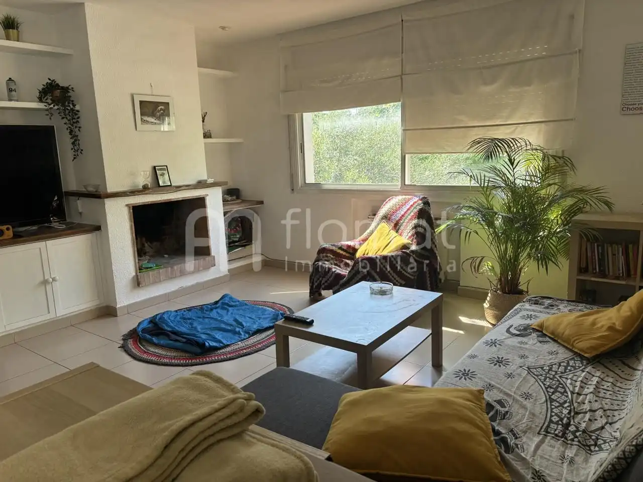 Sala de estar de Casa o chalet en venta en El Masnou con Aire acondicionado, Calefacción y Jardín privado