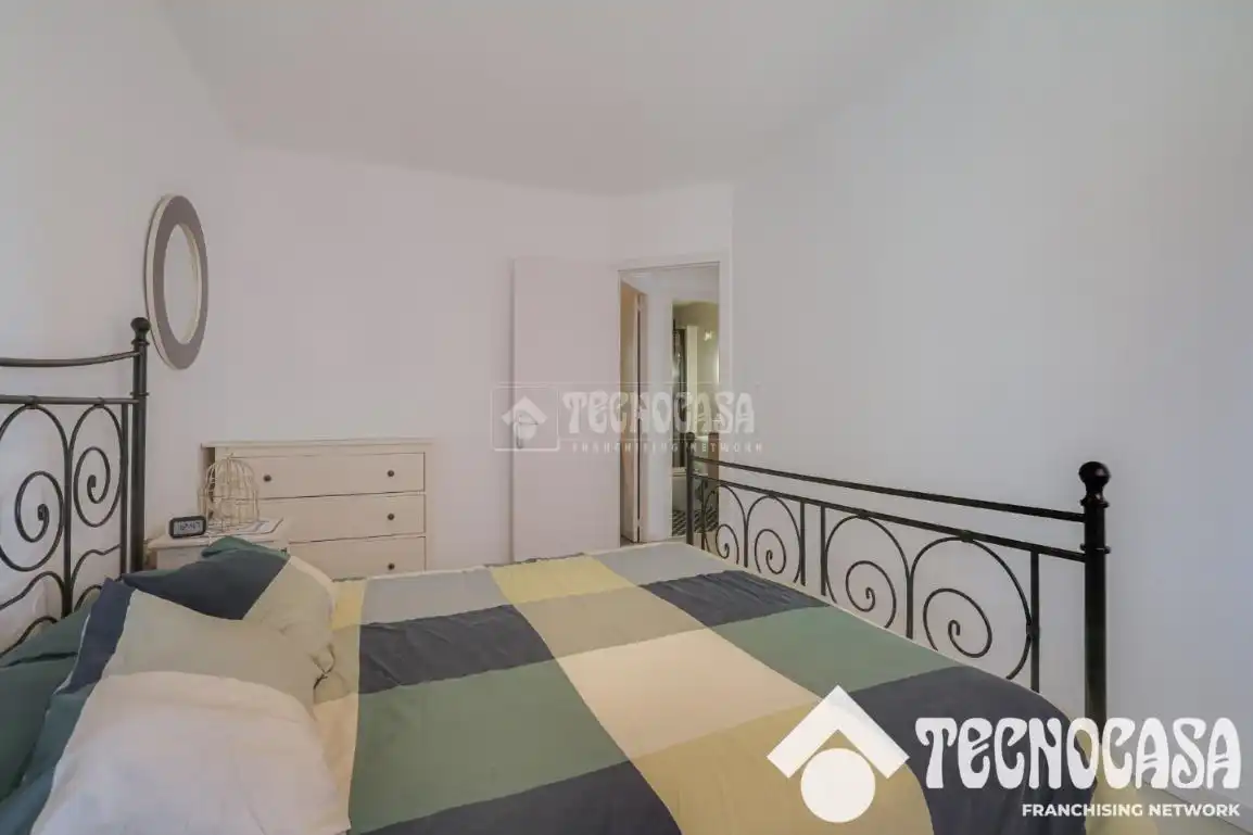 Habitación de Piso en venta en Badalona con Calefacción y Balcón