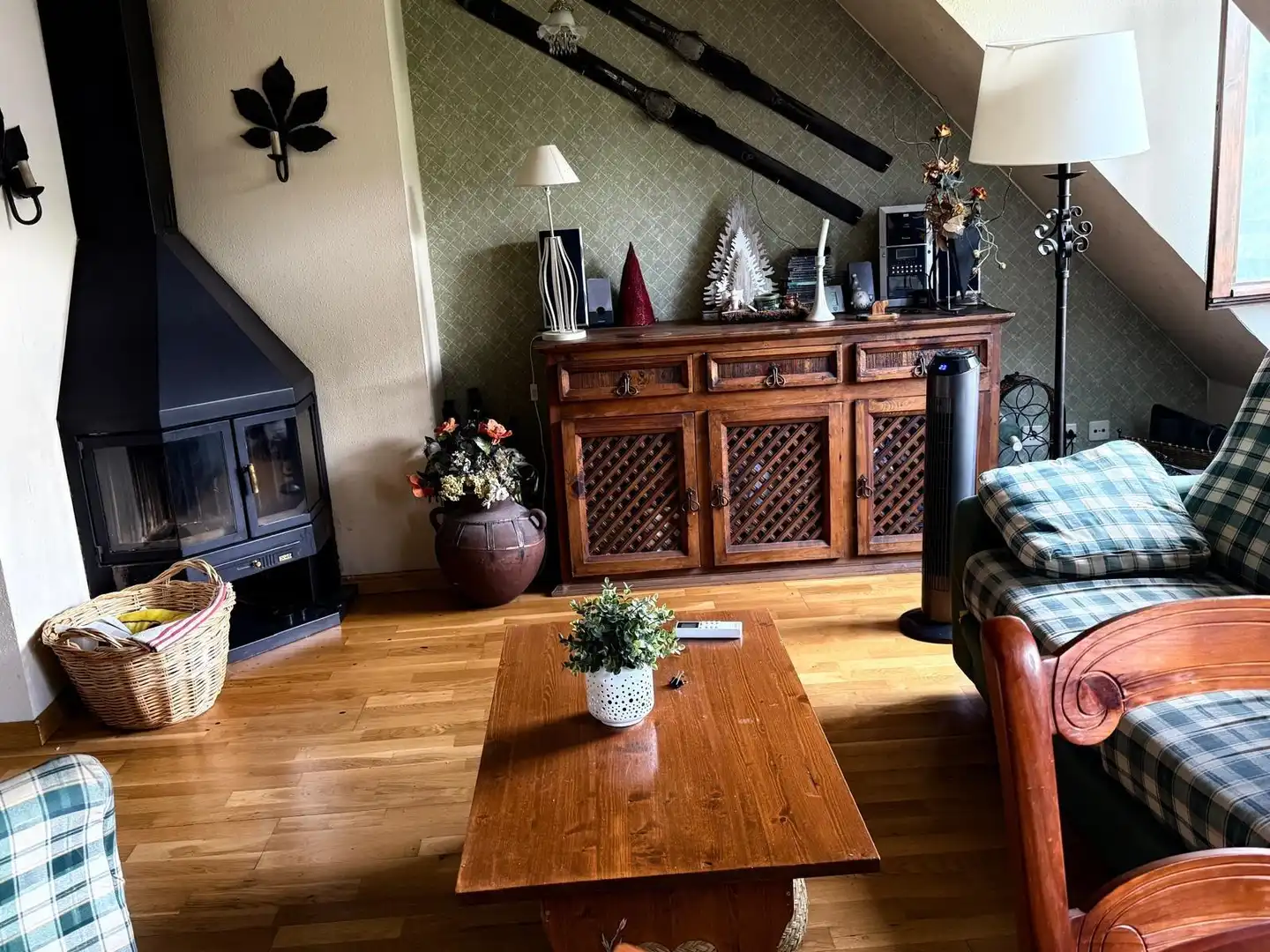 Sala de estar de Piso en venta en Panticosa con Calefacción, Parquet y Amueblado