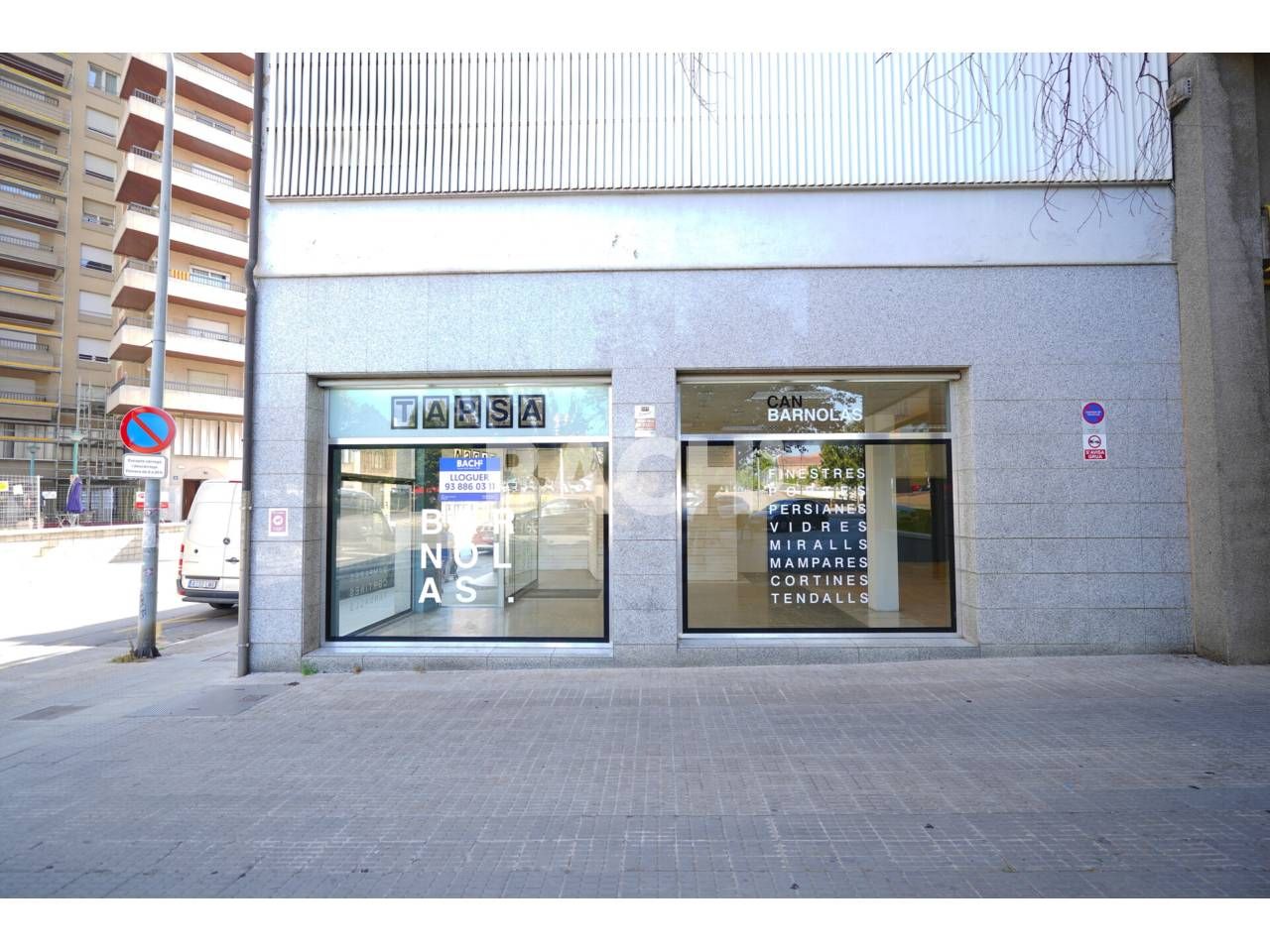 Vista exterior de Local de lloguer en Vic
