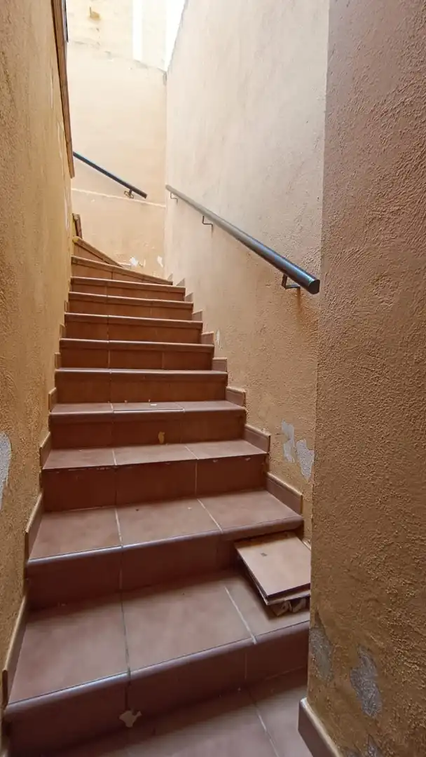 Casa adosada de alquiler en La Zubia con Amueblado, Horno y Lavadora