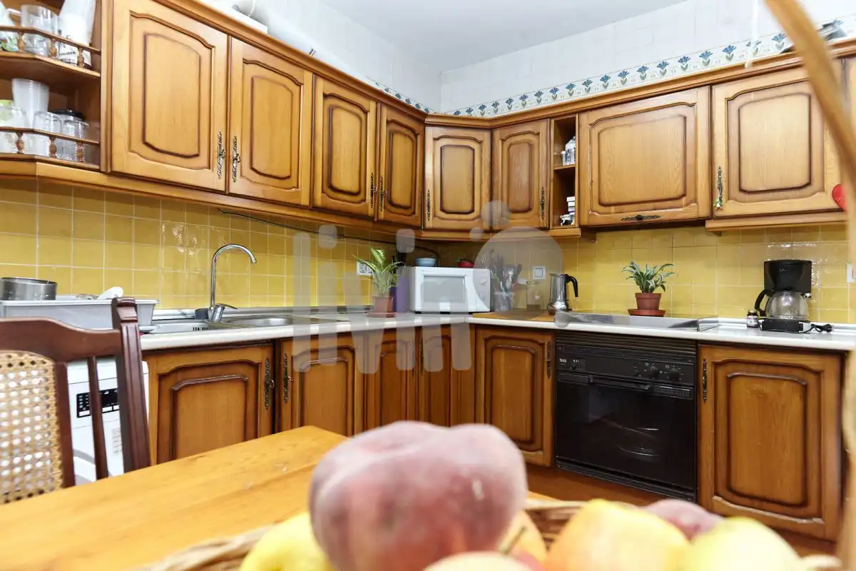 Cuina de Casa o xalet en venda en Jaén amb Traster