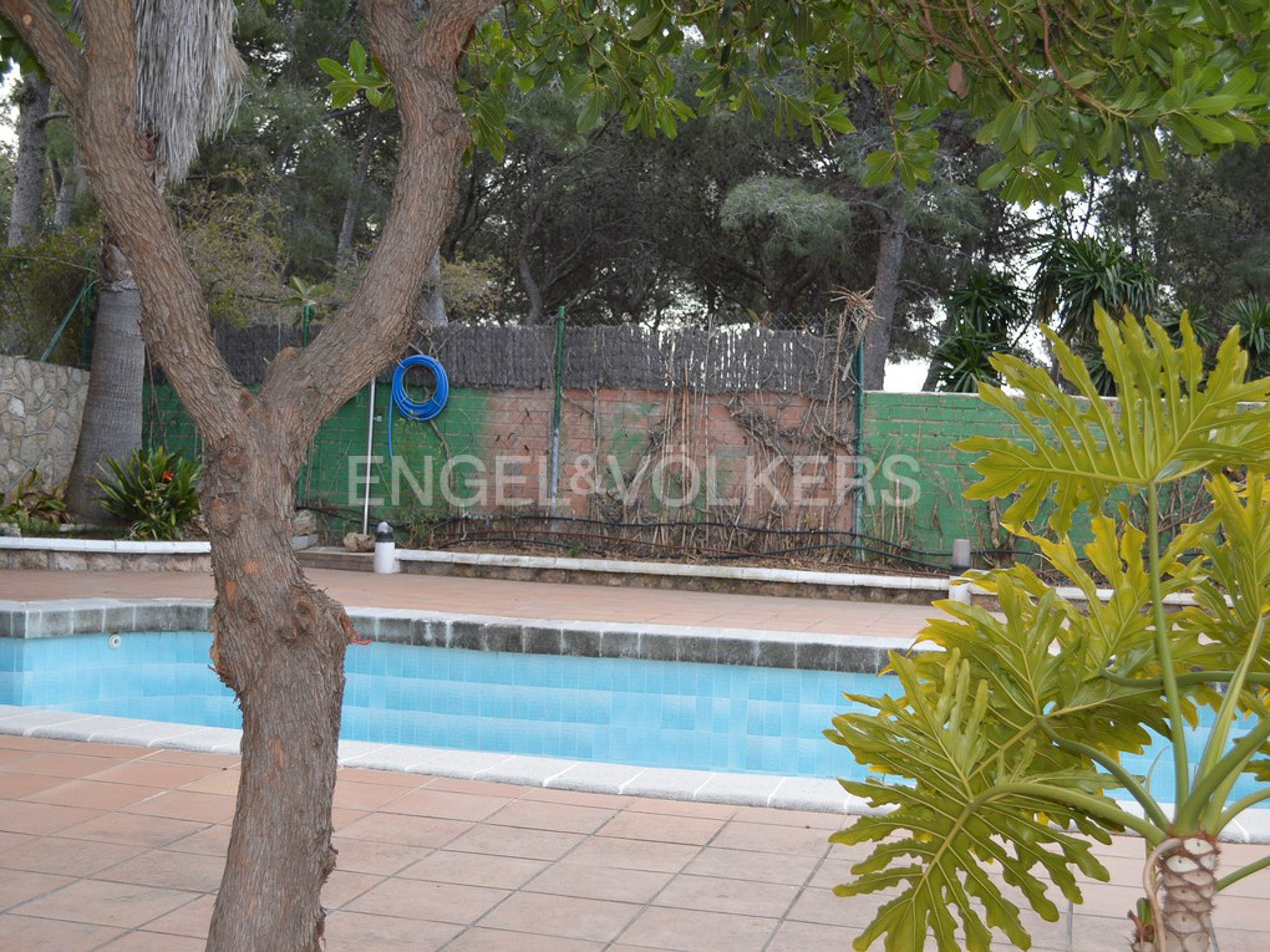 Swimming pool of House or chalet for sale in  Tarragona Capital  with Air Conditioner, Heating and Private garden