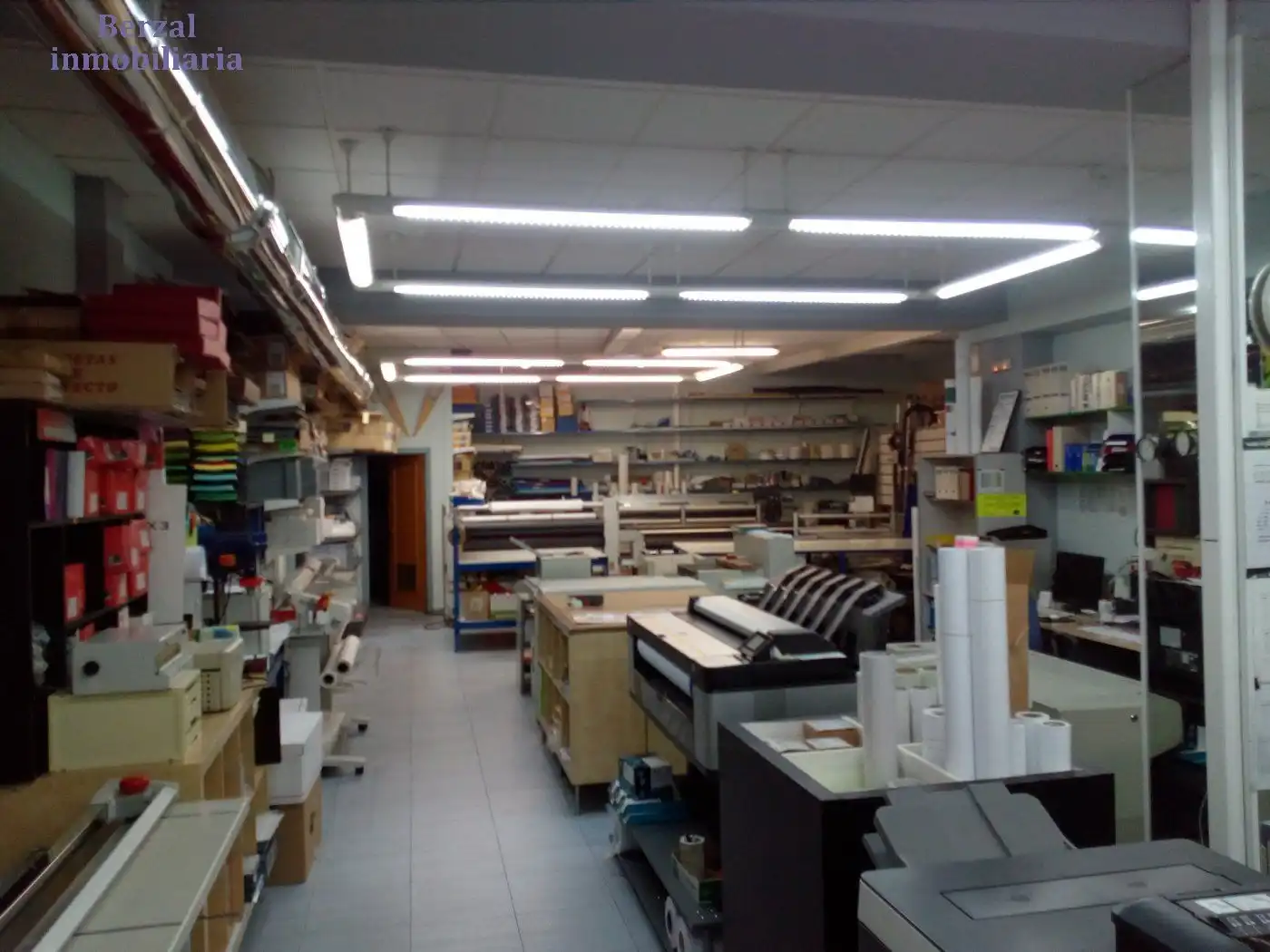 Business premises for sale in Calle Lardero, imagen 3