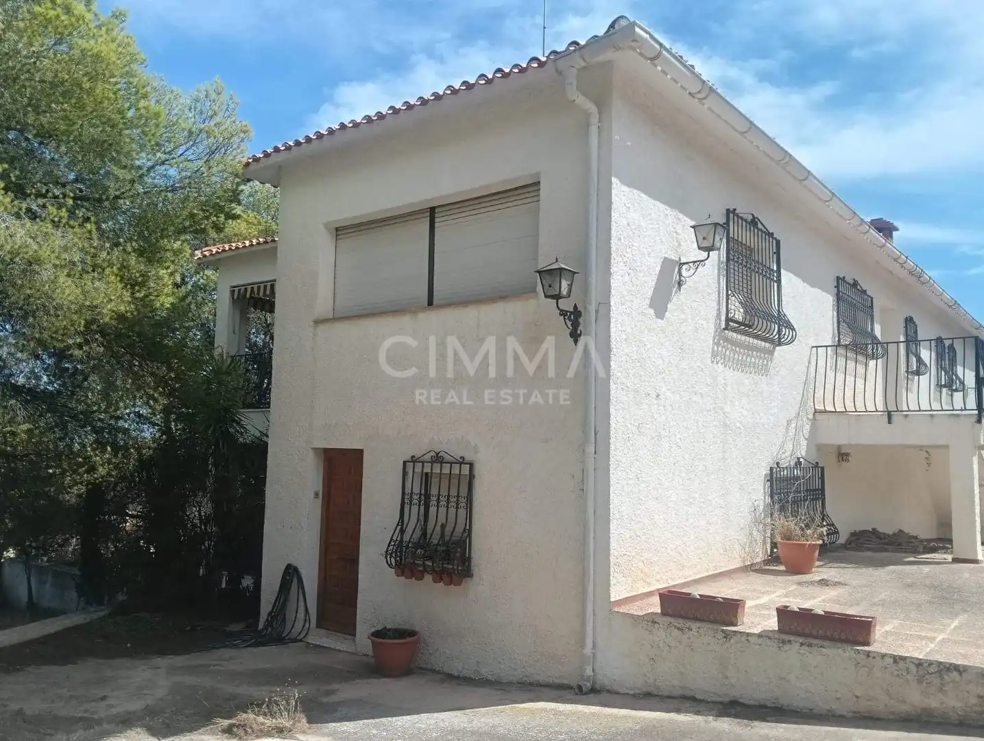 Vista exterior de Casa o xalet en venda en La Nucia amb Terrassa i Traster