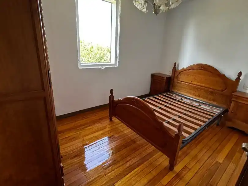 Dormitori de Pis en venda en Amoeiro amb Jardí privat, Parquet i Balcó