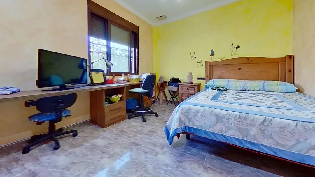 Habitación de Casa o chalet en venta en Elche / Elx con Aire acondicionado, Calefacción y Jardín privado