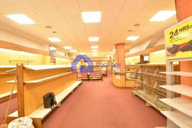 Local comercial en Venta en Oviedo - Tenderina Baja en Ventanielles