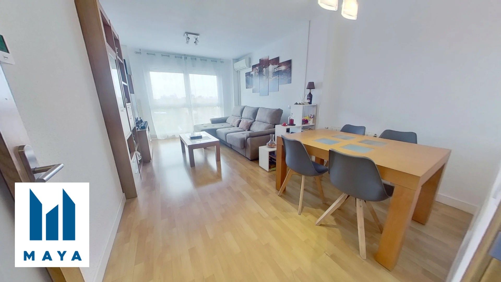 Living room of Flat for sale in Leganés  with Air Conditioner, Heating and Swimming Pool