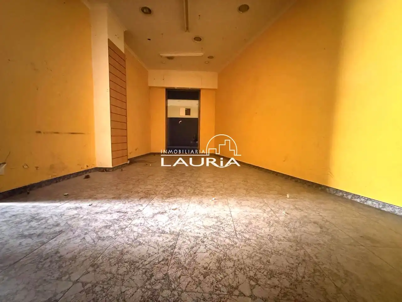 Local comercial de lloguer a Manuel Simó, imagen 3