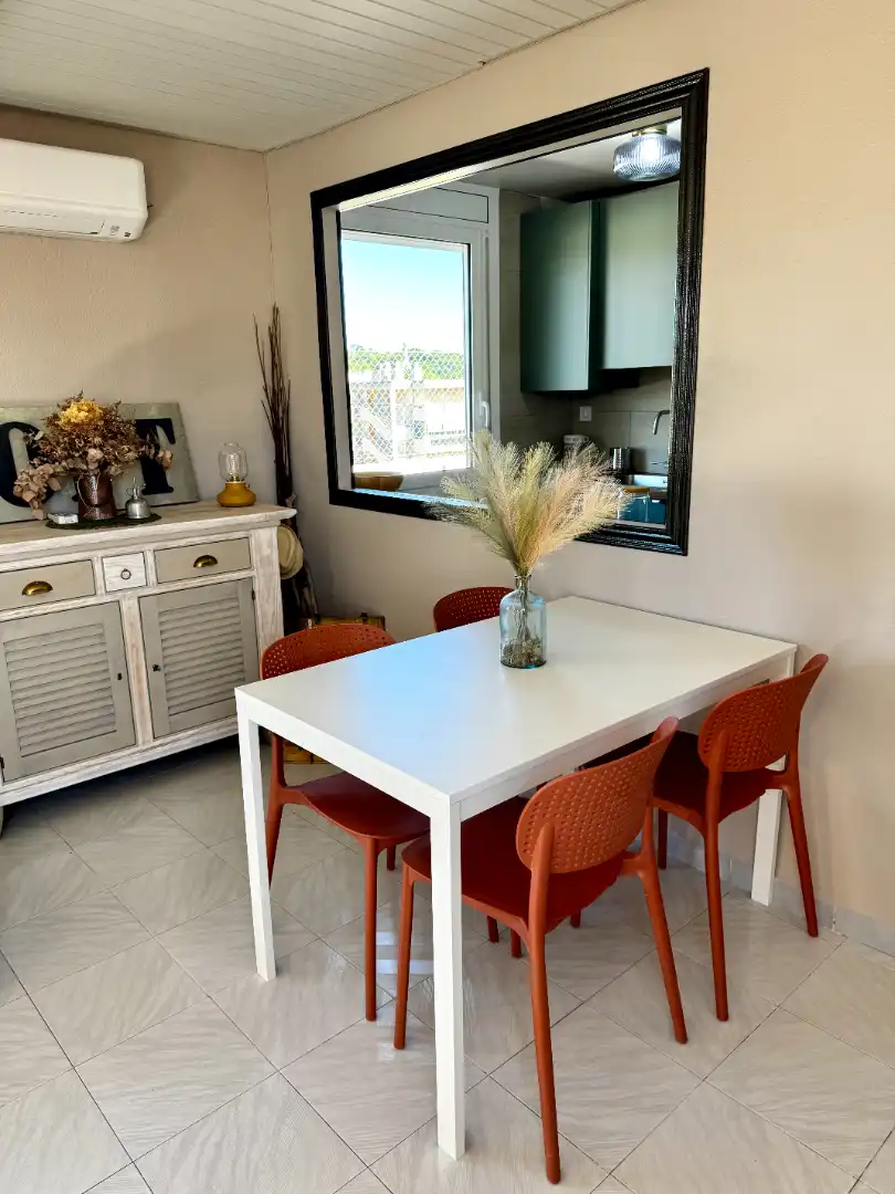 Comedor de Apartamento de alquiler en Salou con Aire acondicionado, Terraza y Amueblado