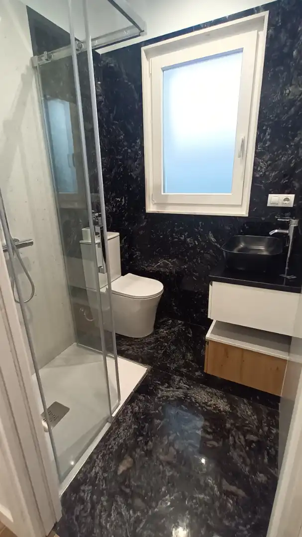 Badezimmer von Haus oder Chalet zum Verkauf in Lugo mit Klimaanlage, Heizung und Privatgarten