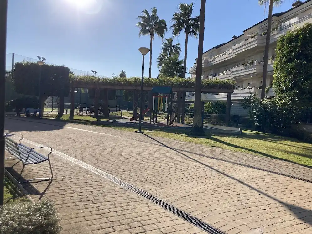 Parkplatz von Wohnung zum Verkauf in Los Barrios mit Terrasse und Gemeinschaftspool