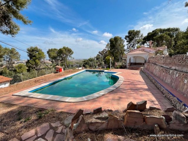 Piscina de Residencial en venda en Sagunto / Sagunt