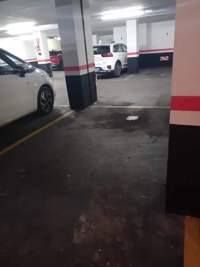 Einzelparkplatz mit Aufzug zum Verkauf in Carrer de Màlaga