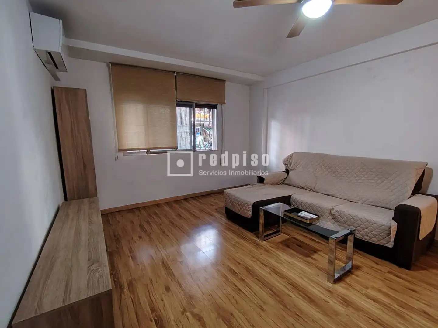 Living room of Flat for sale in Alcalá de Henares  with Air Conditioner, Heating and Terrace