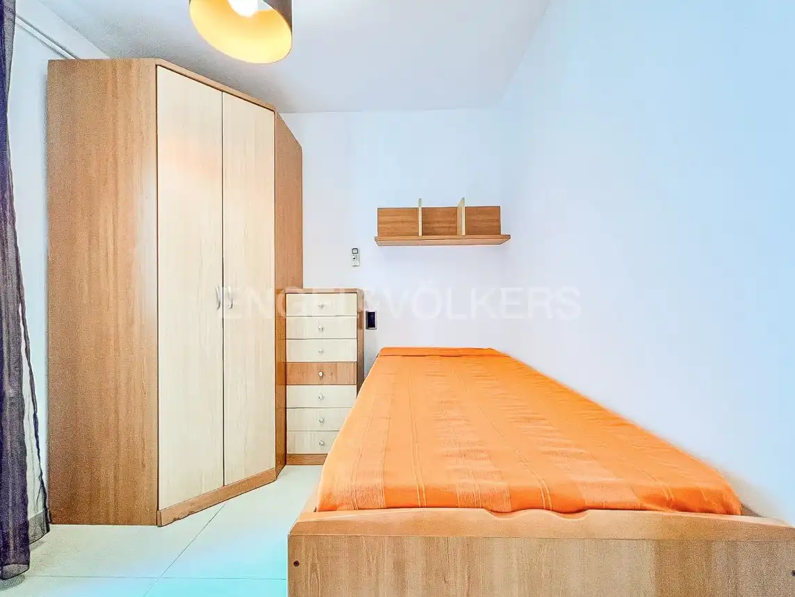 Habitación de Ático en venta en Barcelona con Aire acondicionado, Calefacción y Amueblado