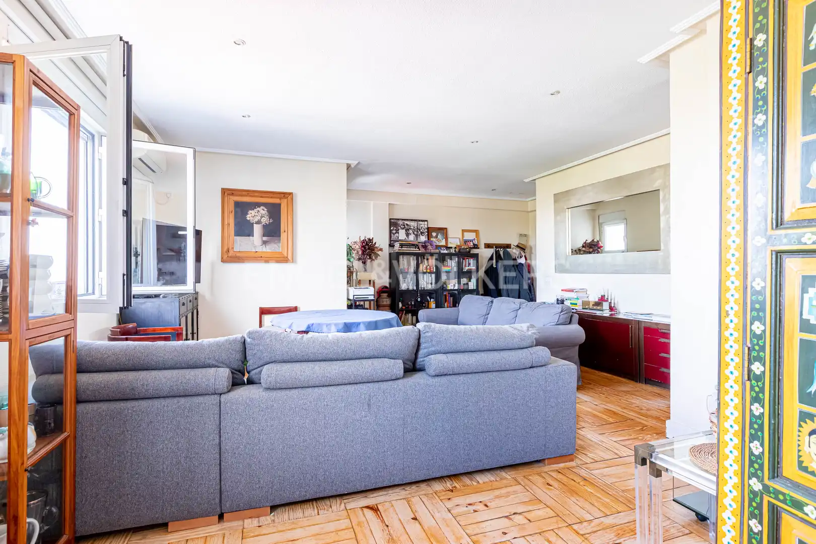 Living room of Flat for sale in Sevilla  with Air Conditioner and Heating