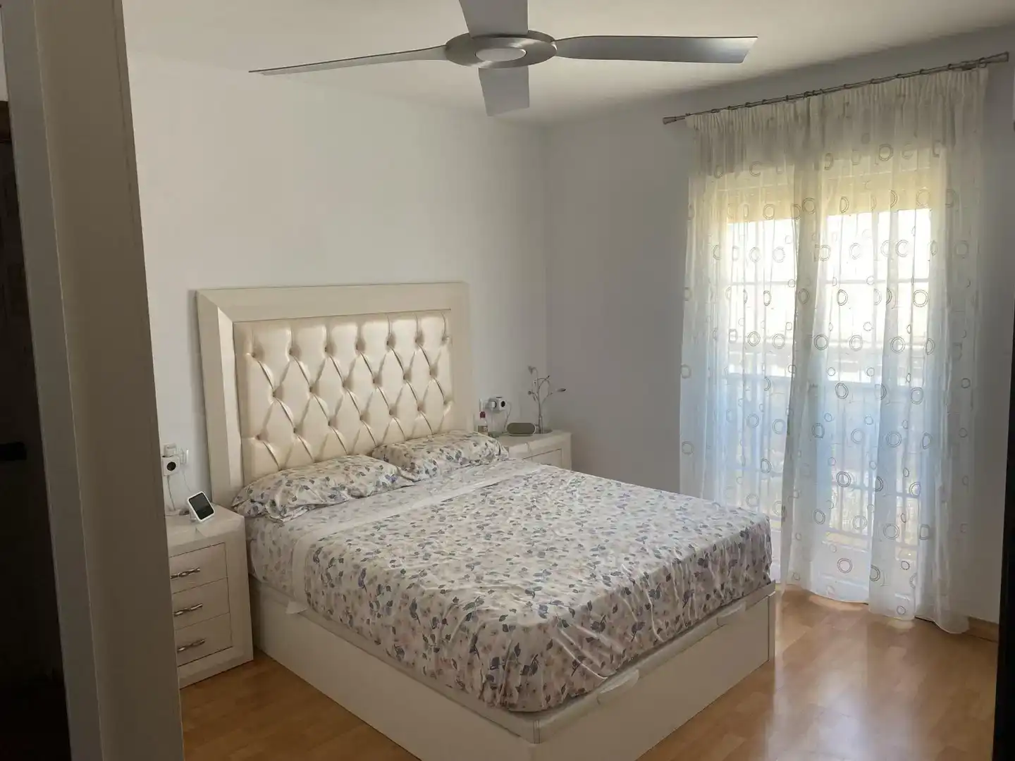 Dormitori de Casa adosada en venda en Cájar amb Aire condicionat i Balcó