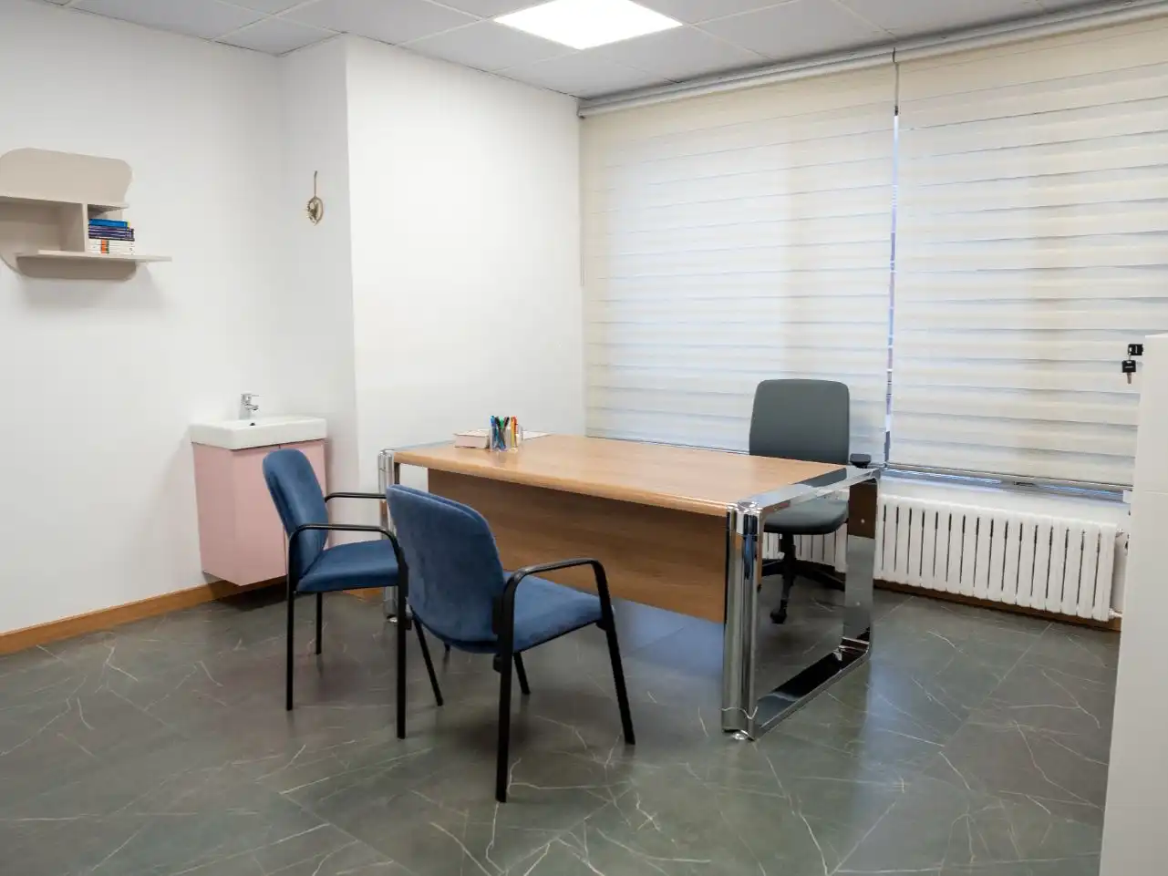 Office space with lift to rent in Arzobispo Morcillo 40