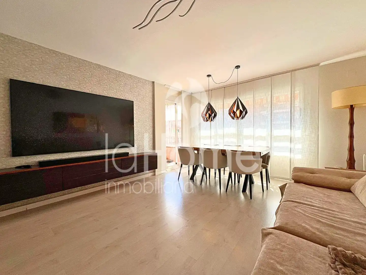 Sala d'estar de Pis en venda en Valencia amb Aire condicionat, Calefacció i Parquet