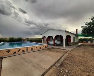 Piscina de Casa o xalet en venda en Don Benito amb Aire condicionat, Jardí privat i Terrassa