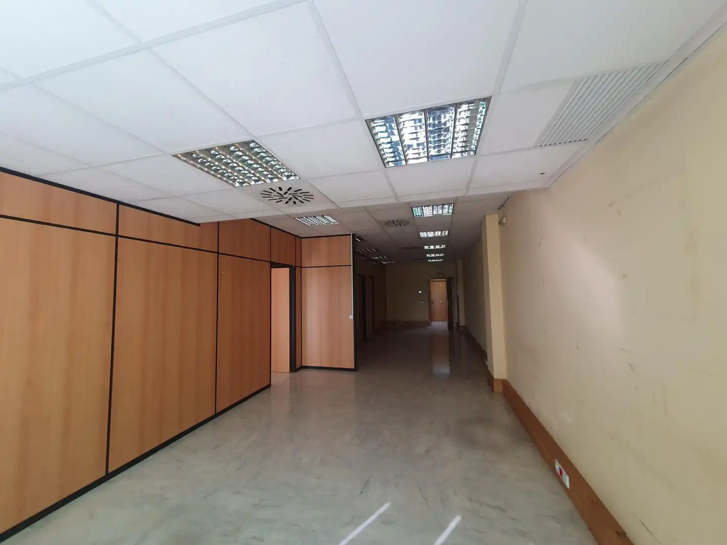 Büro zum Verkauf in Sevilla