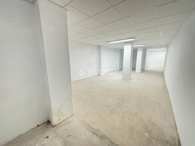 Local comercial en Alquiler en Tres Forques