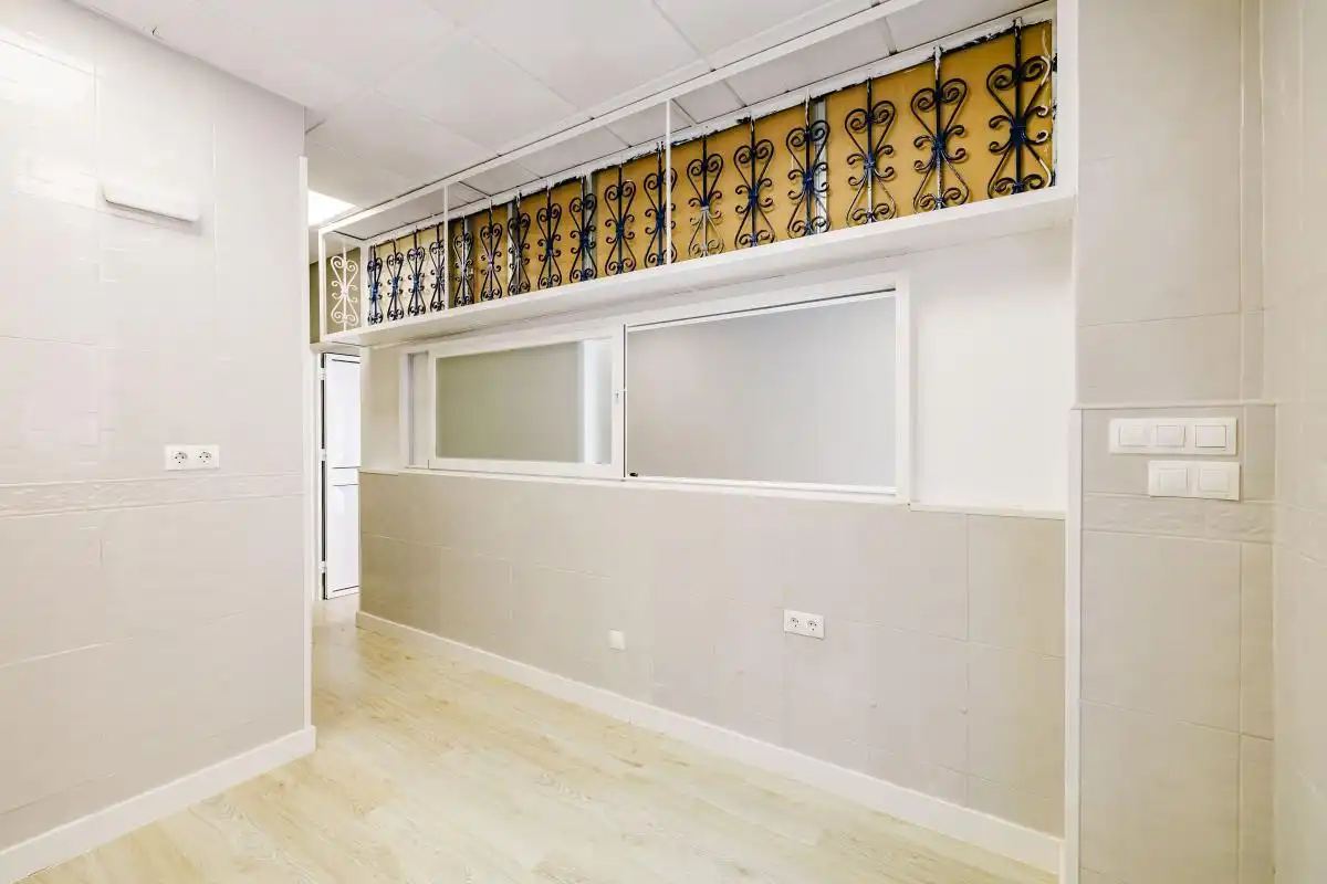 Local en venta en Estepona con Calefacción