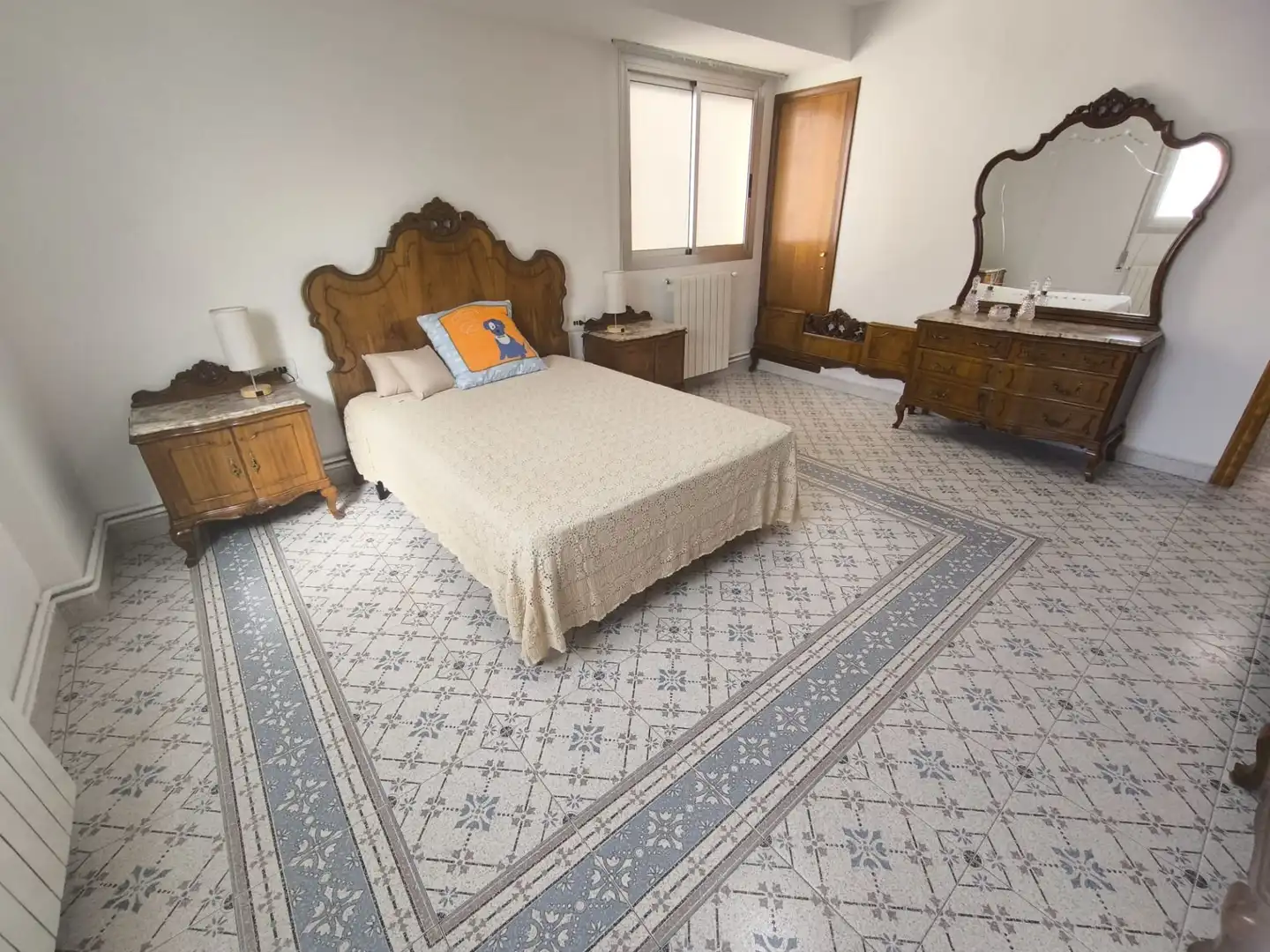 Habitación de Piso en venta en Alcoy / Alcoi con Calefacción, Trastero y Amueblado