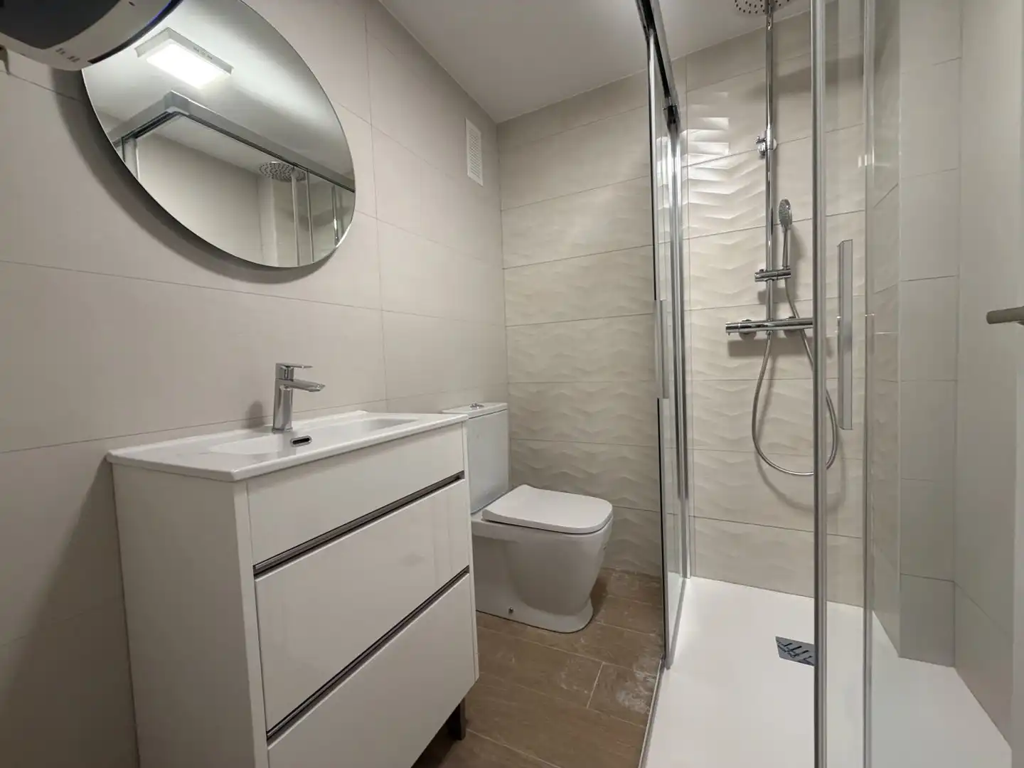 Apartament amb ascensor de lloguer a RAMON Y CAJAL, imagen 4