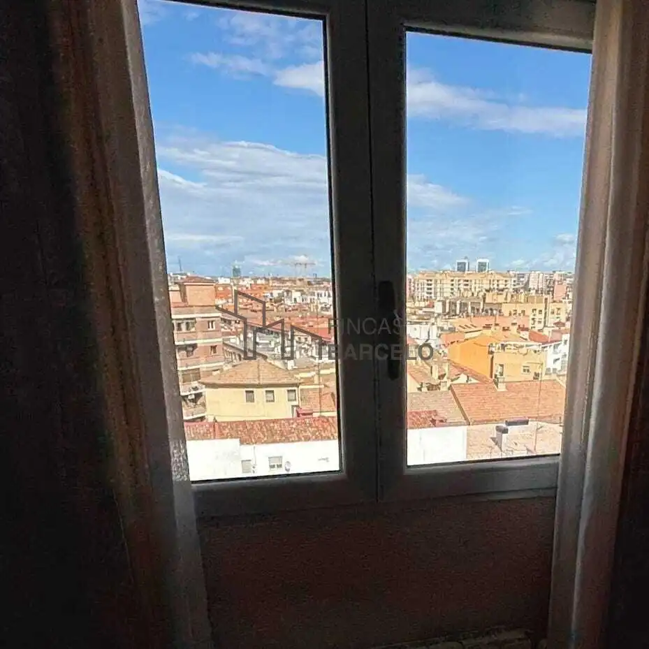 Habitación de Piso en venta en Zaragoza