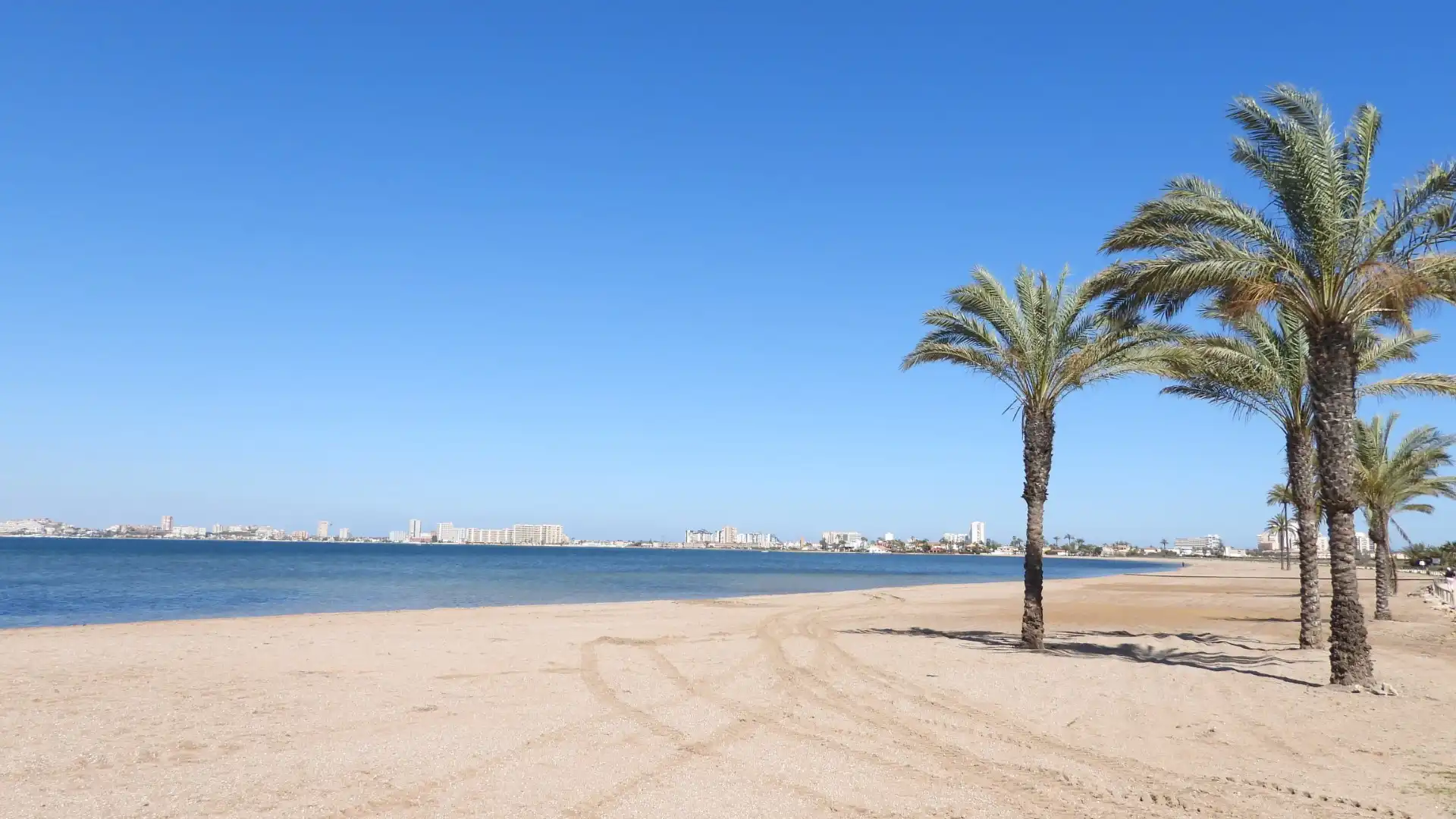Vista exterior de Casa o xalet en venda en Cartagena amb Aire condicionat, Calefacció i Jardí privat