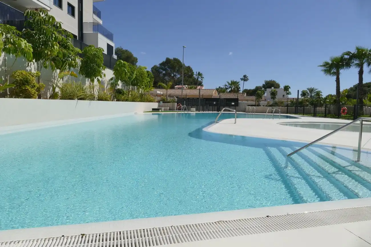 Piscina de Apartament en venda en Orihuela amb Calefacció, Piscina i Moblat