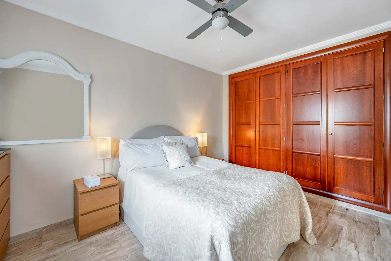 Casa pareada con piscina en venta en Calahonda, imagen 17