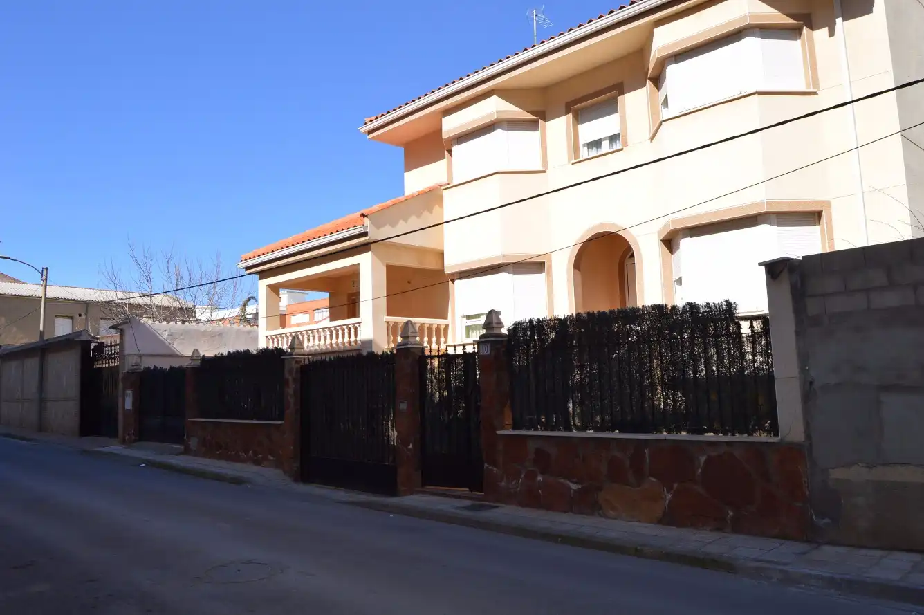 Casa en venda a Tarancón, imagen 3