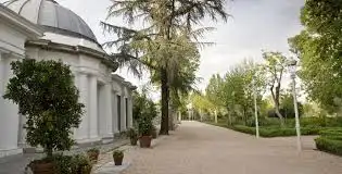 Jardí de Casa adosada en venda en Madrid amb Calefacció, Parquet i Forn