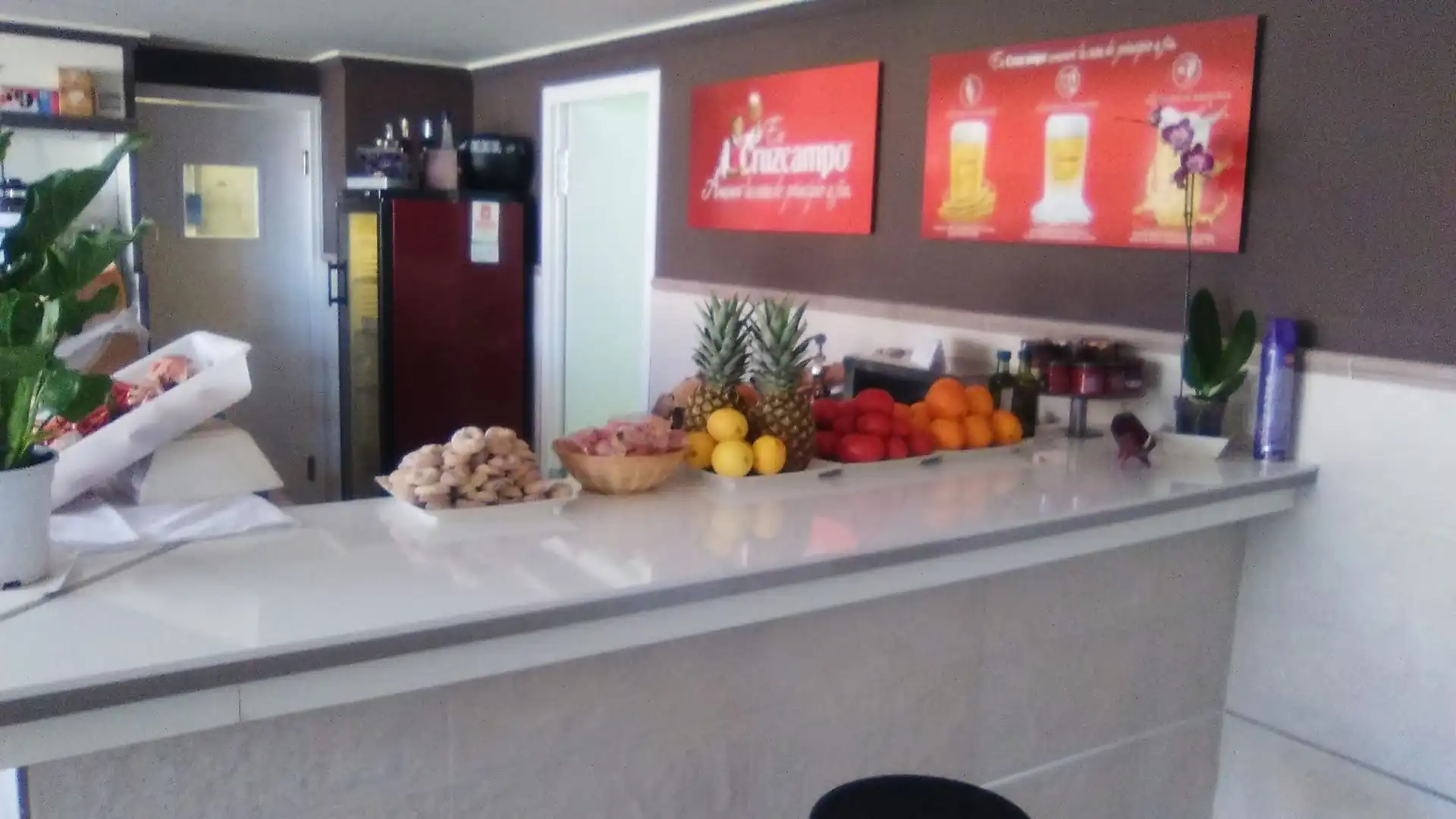 Local comercial en venta en Avenida Mariana Pineda, imagen 2